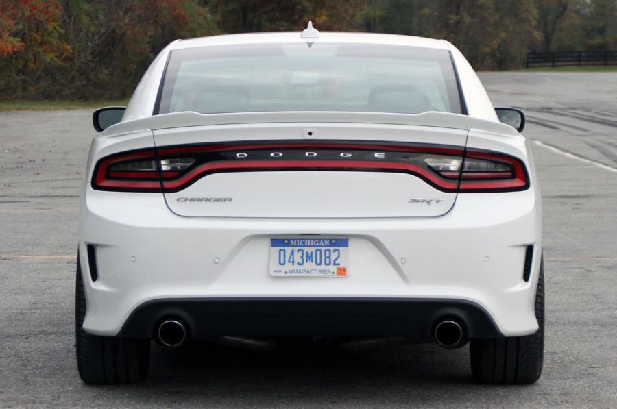  Dodge Charger SRT Hellcat 2015 года  (фото 14 из 111)